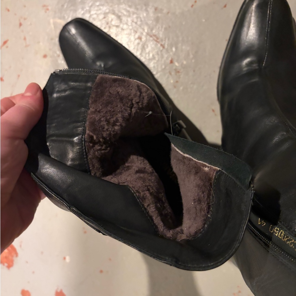 Classic Black Leather Women's Ankle Booties with Side Zip - Picture 2 of 6